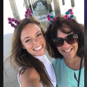 ISO These Brittsblooms Bunny Ears!